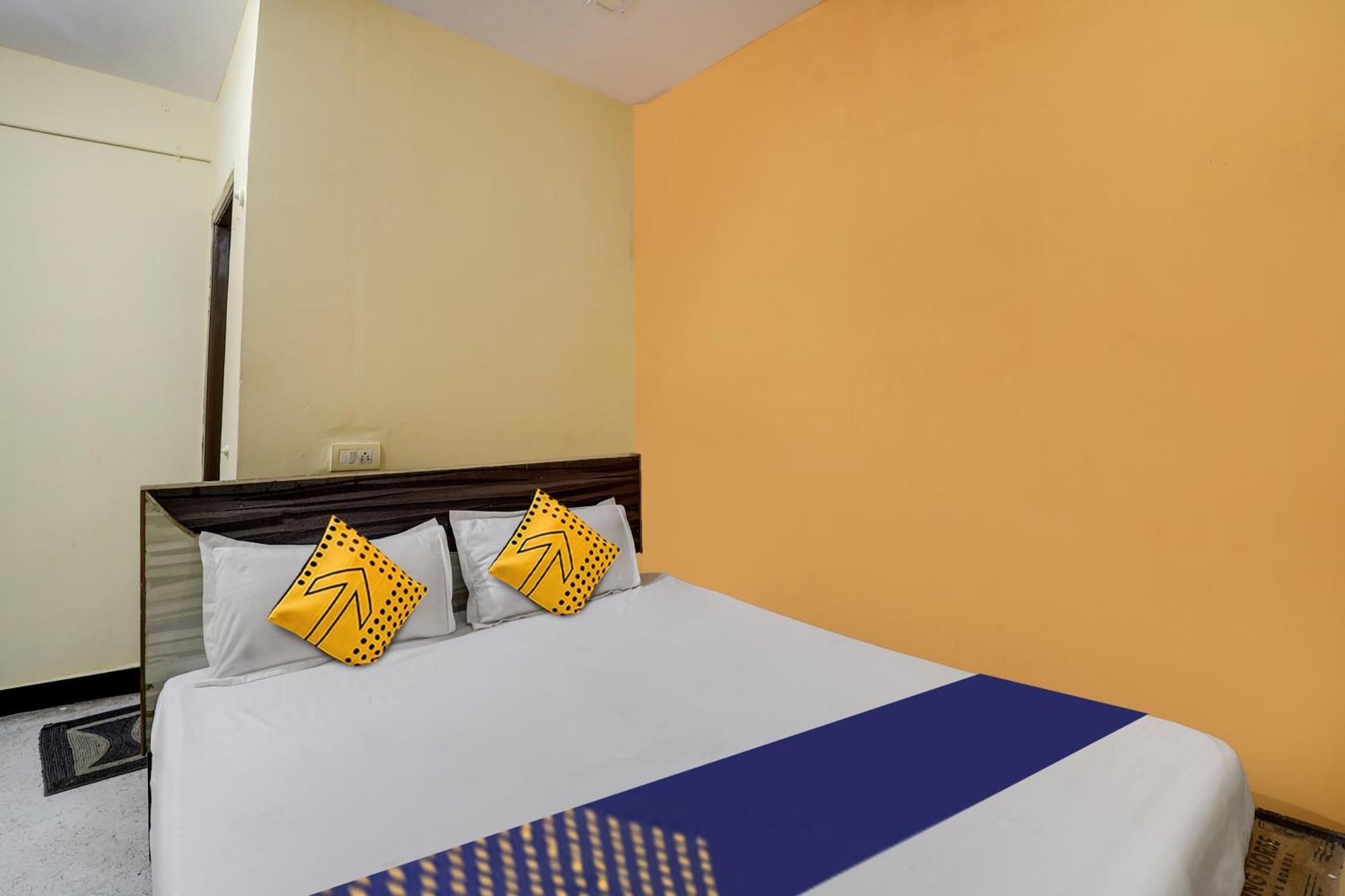 Spot On Hotel Sai Ashirwad Residency Hyderabad Exterior foto