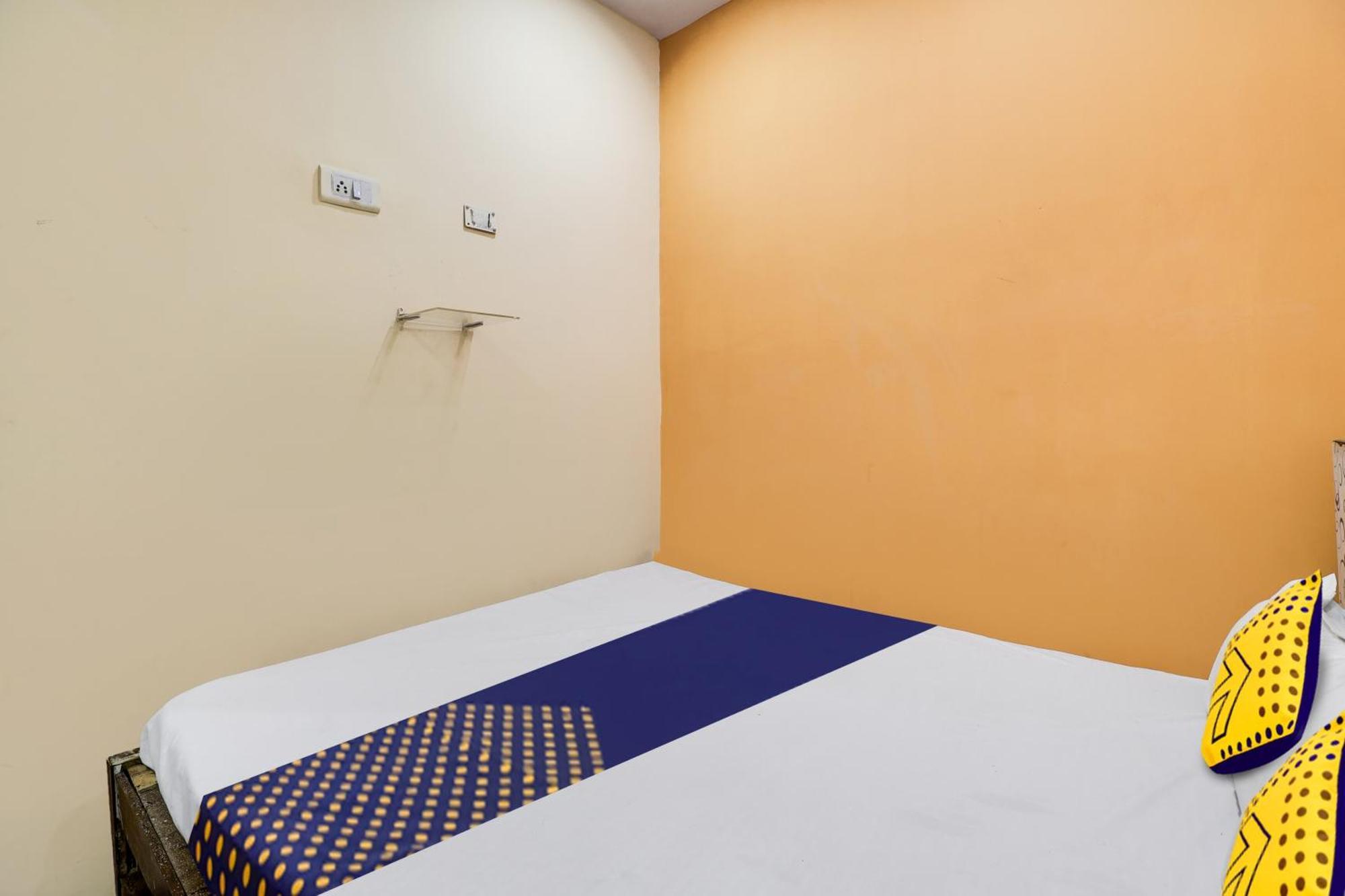 Spot On Hotel Sai Ashirwad Residency Hyderabad Exterior foto